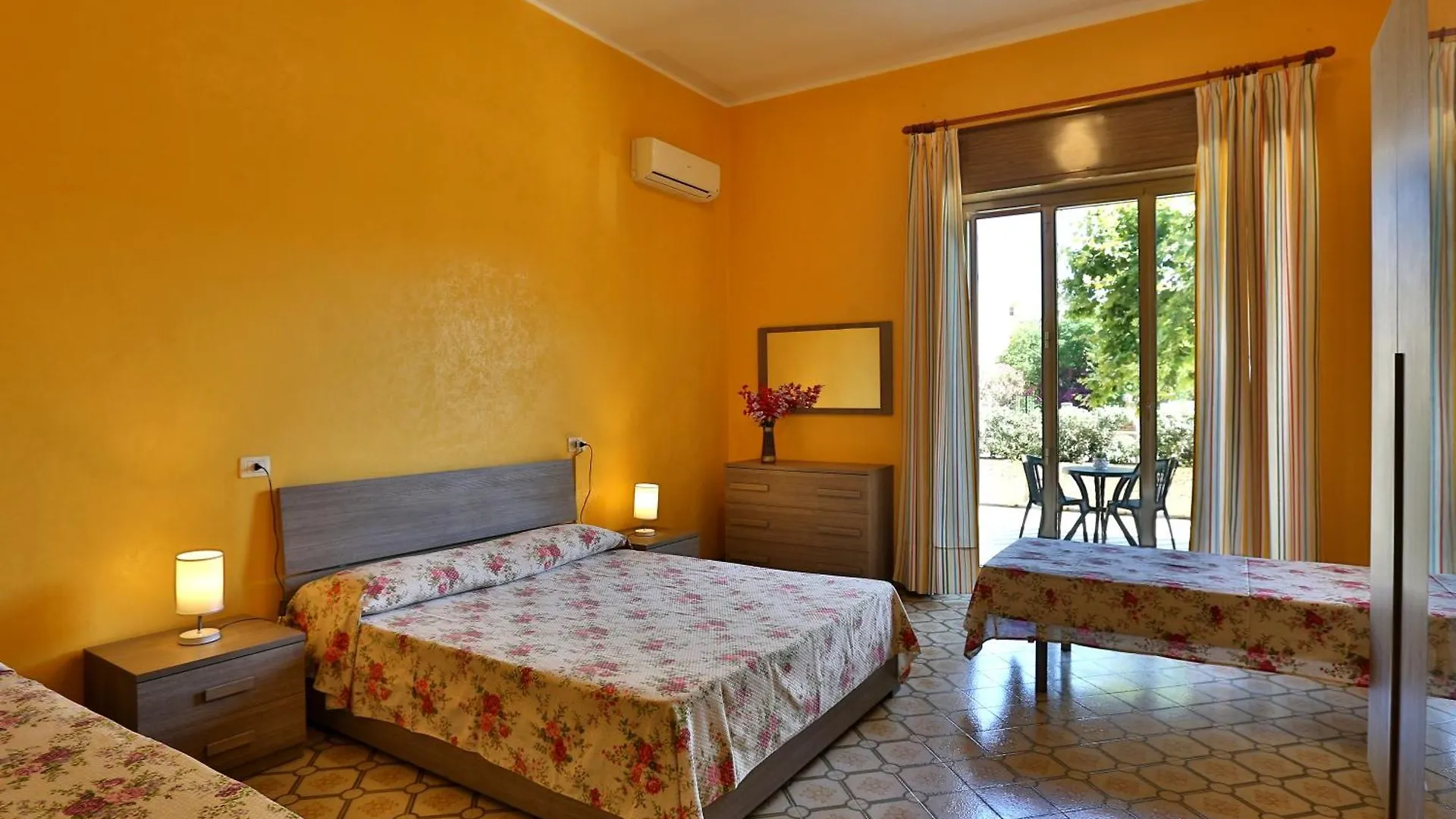Re Sole La Villa - Casa Vacanza U R A N O Avola