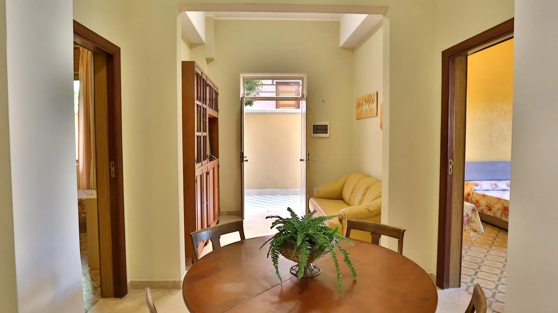 Re Sole La Villa - Casa Vacanza U R A N O Avola