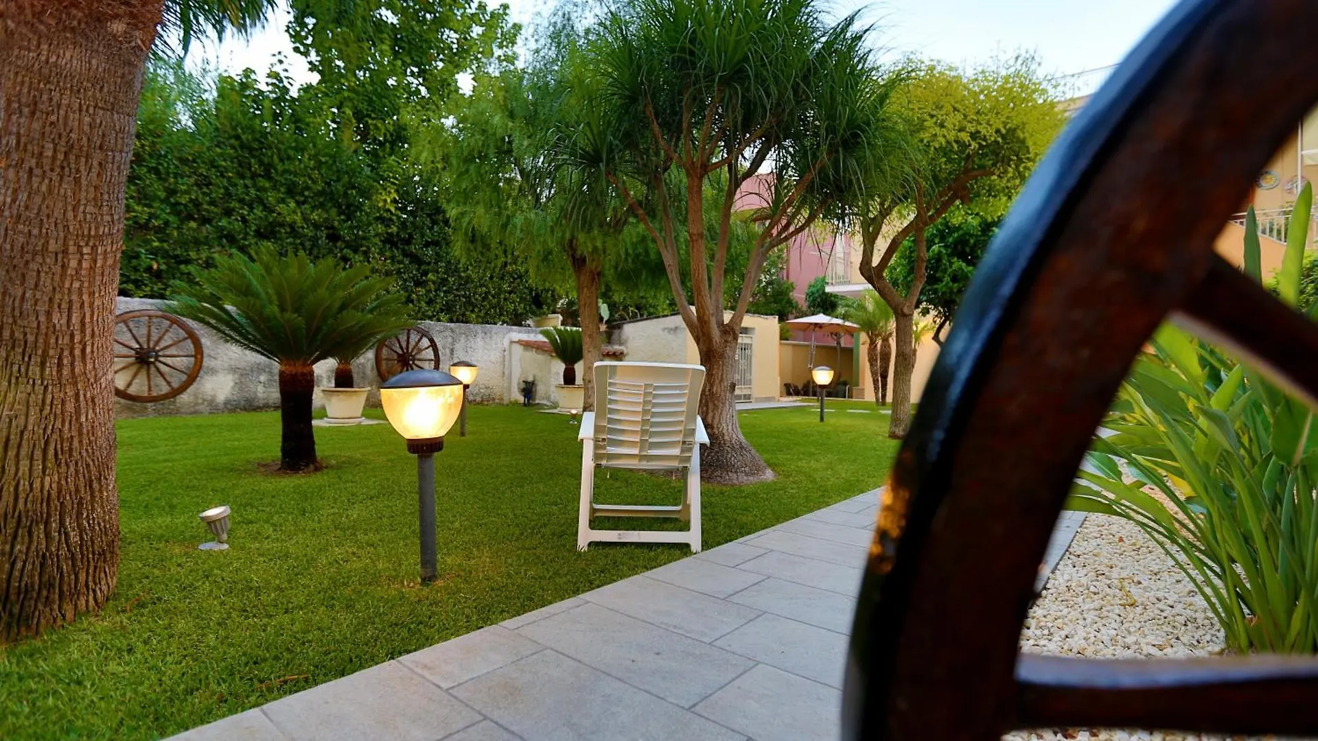 Re Sole La Villa - Casa Vacanza U R A N O Avola Italy